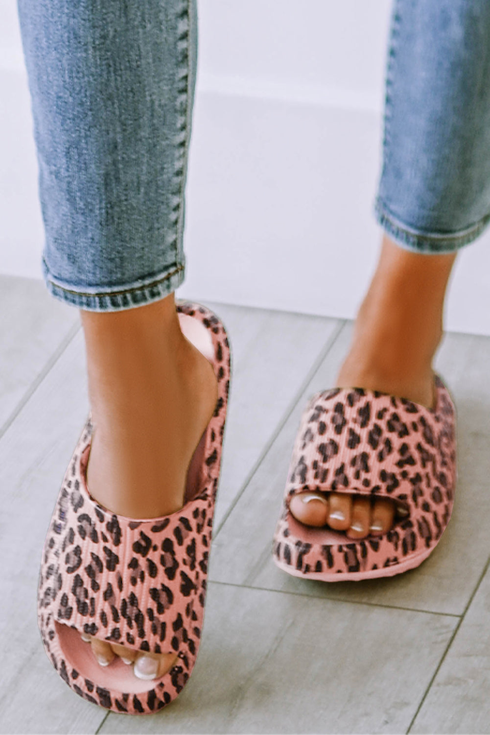 Leopard Print Thick Sole Slip On Slippers - Nicole Lee Apparel