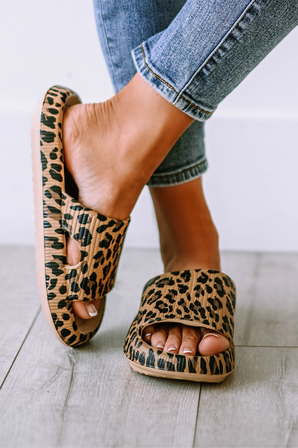 Leopard Print Thick Sole Slip On Slippers - Nicole Lee Apparel