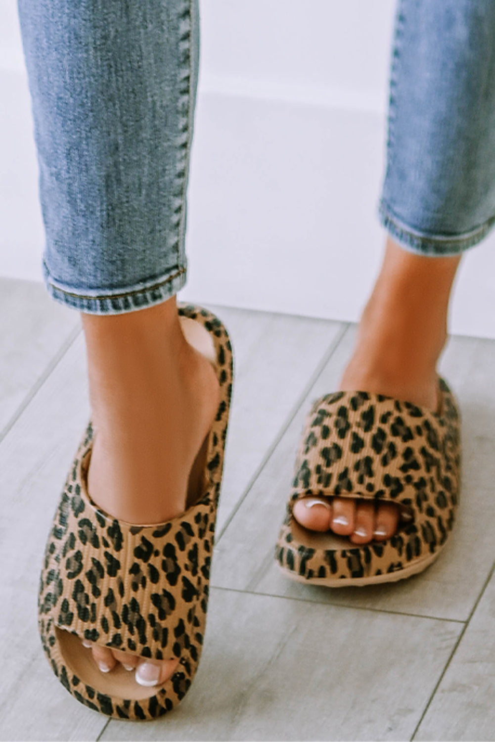 Leopard Print Thick Sole Slip On Slippers - Nicole Lee Apparel
