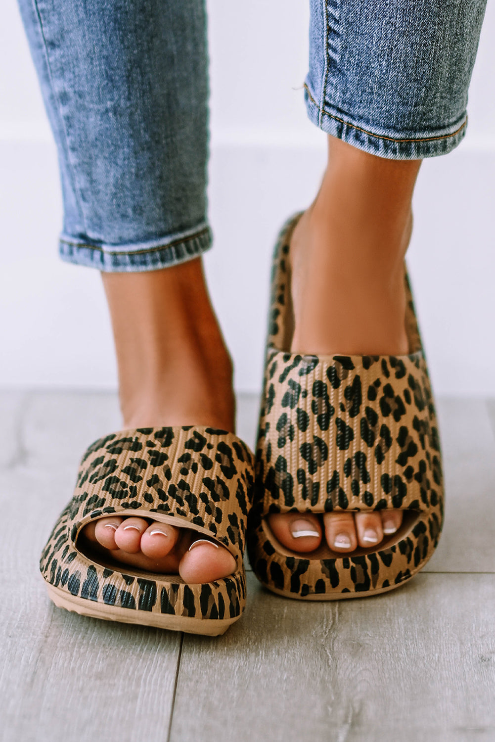 Leopard Print Thick Sole Slip On Slippers - Nicole Lee Apparel