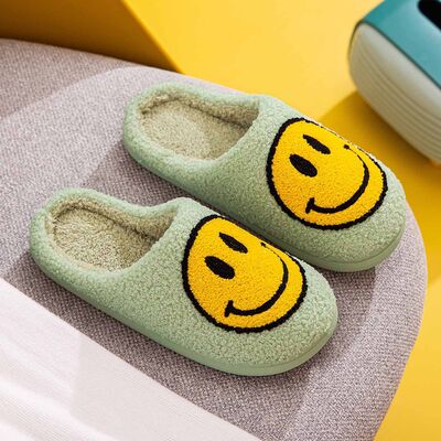 Melody Smiley Face Slippers - Nicole Lee Apparel