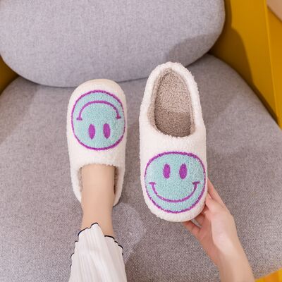 Melody Smiley Face Slippers - Nicole Lee Apparel