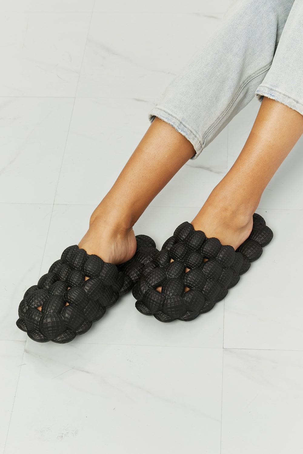 NOOK JOI Laid Back Bubble Slides in Black - Nicole Lee Apparel