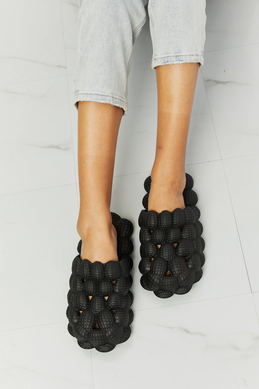 NOOK JOI Laid Back Bubble Slides in Black - Nicole Lee Apparel