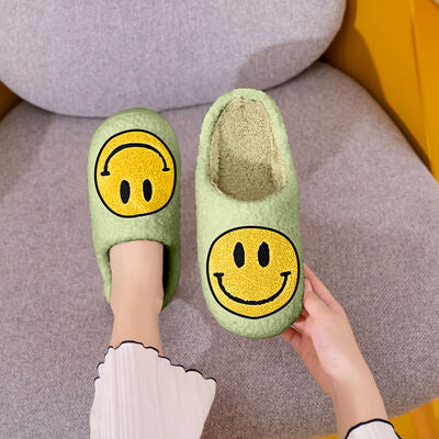 Melody Smiley Face Slippers - Nicole Lee Apparel